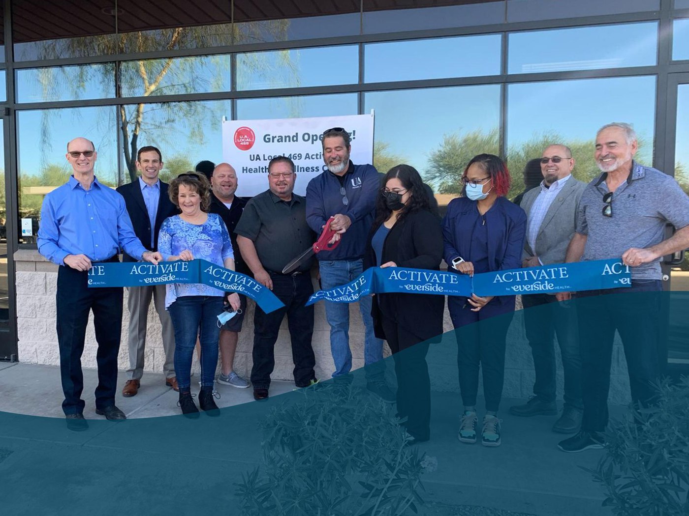 ribbon cutting in front of new arizona health center